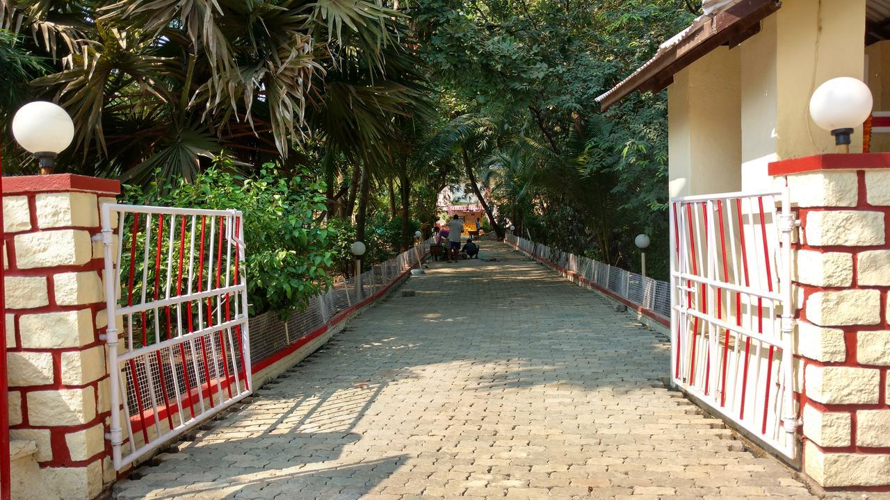 Domonica Holiday Homes Тхане Экстерьер фото